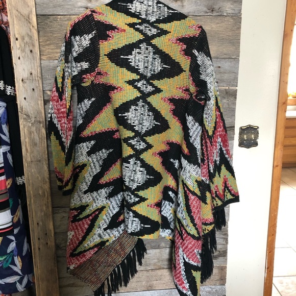 Cardigan - Picture 2 of 7